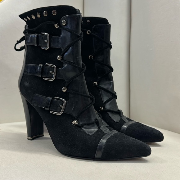 Stuart Weitzman Booties